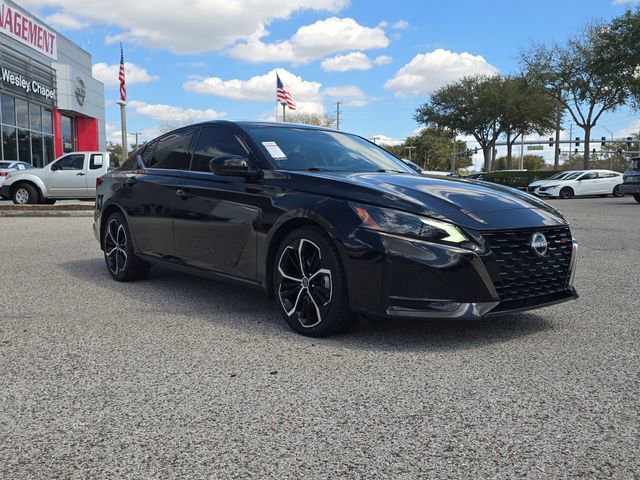 Certified 2024 Nissan Altima 2.5 SR w/ SR Premium Package image 2