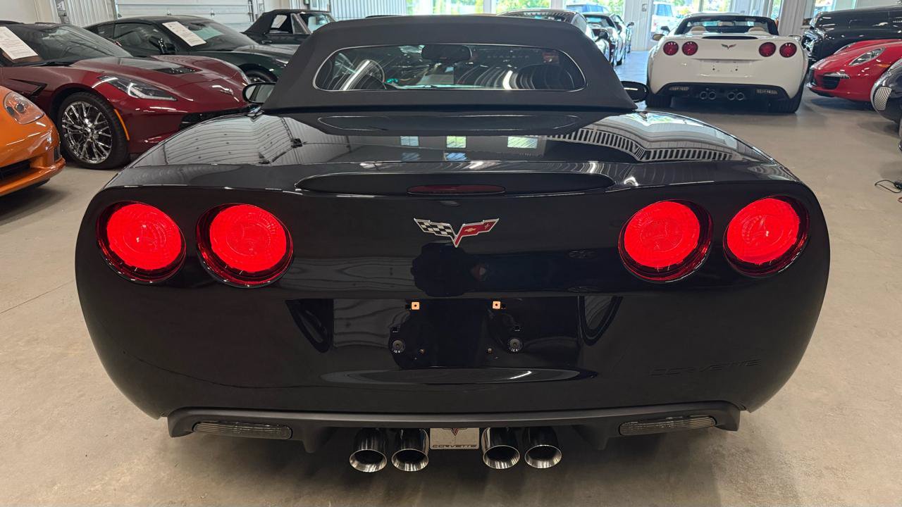 Used 2010 Chevrolet Corvette Grand Sport w/ Preferred Equipment Group RWD image 13