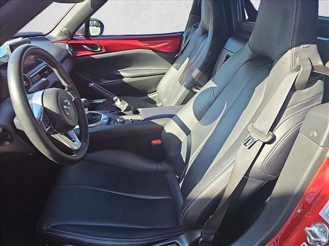 Used 2021 MAZDA MX-5 Miata RF Grand Touring image 15