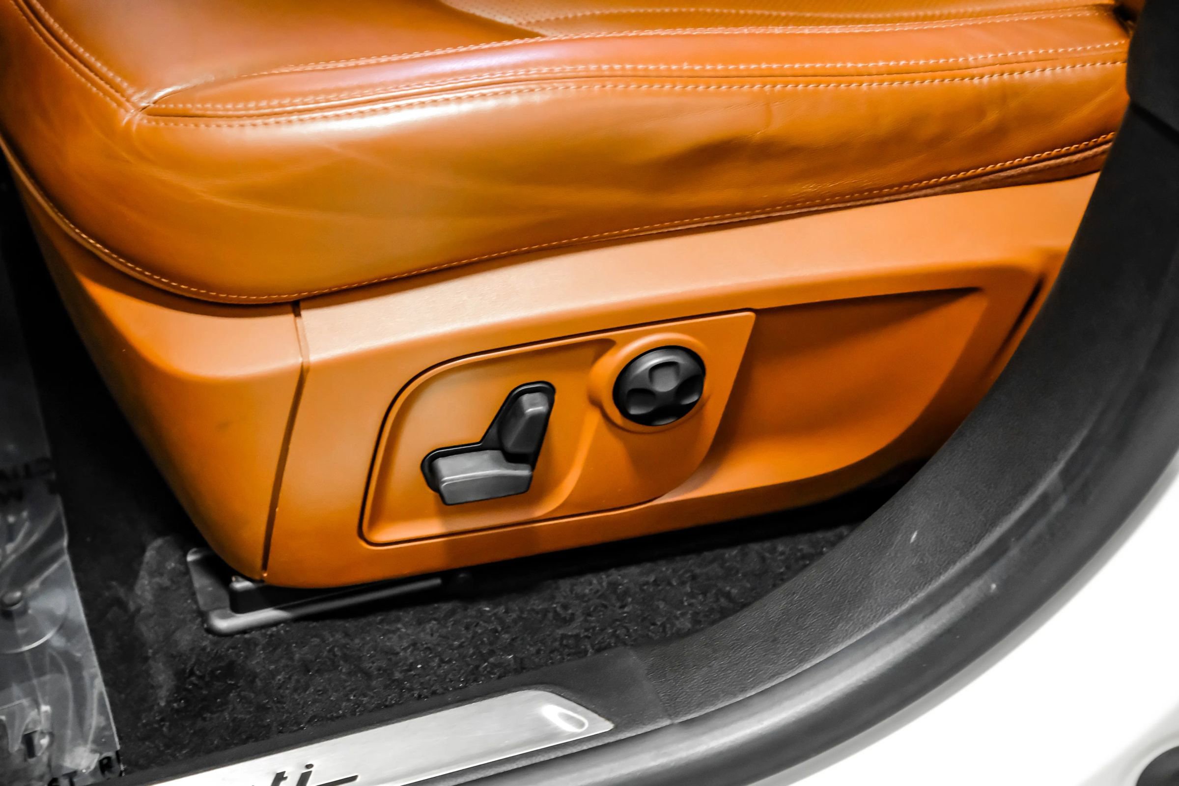 Used 2018 Maserati Levante GranLusso image 29