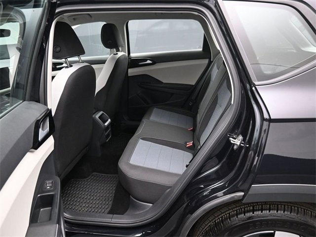 Certified 2025 Volkswagen Taos S image 27