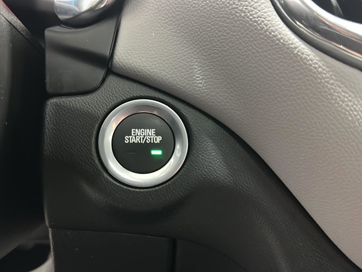 Used 2023 Chevrolet Equinox LS w/ LS Convenience Package FWD image 16