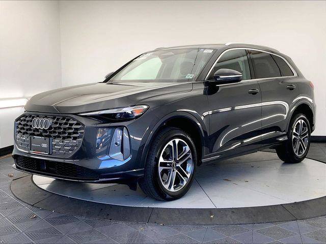 Certified 2025 Audi Q5 Premium w/ Convenience Package AWD/4WD image 2