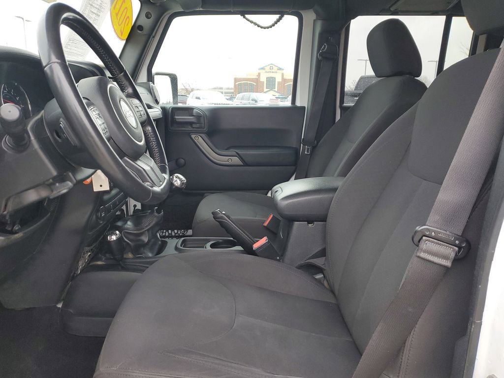 Used 2017 Jeep Wrangler Unlimited Sport w/ Connectivity Group image 19