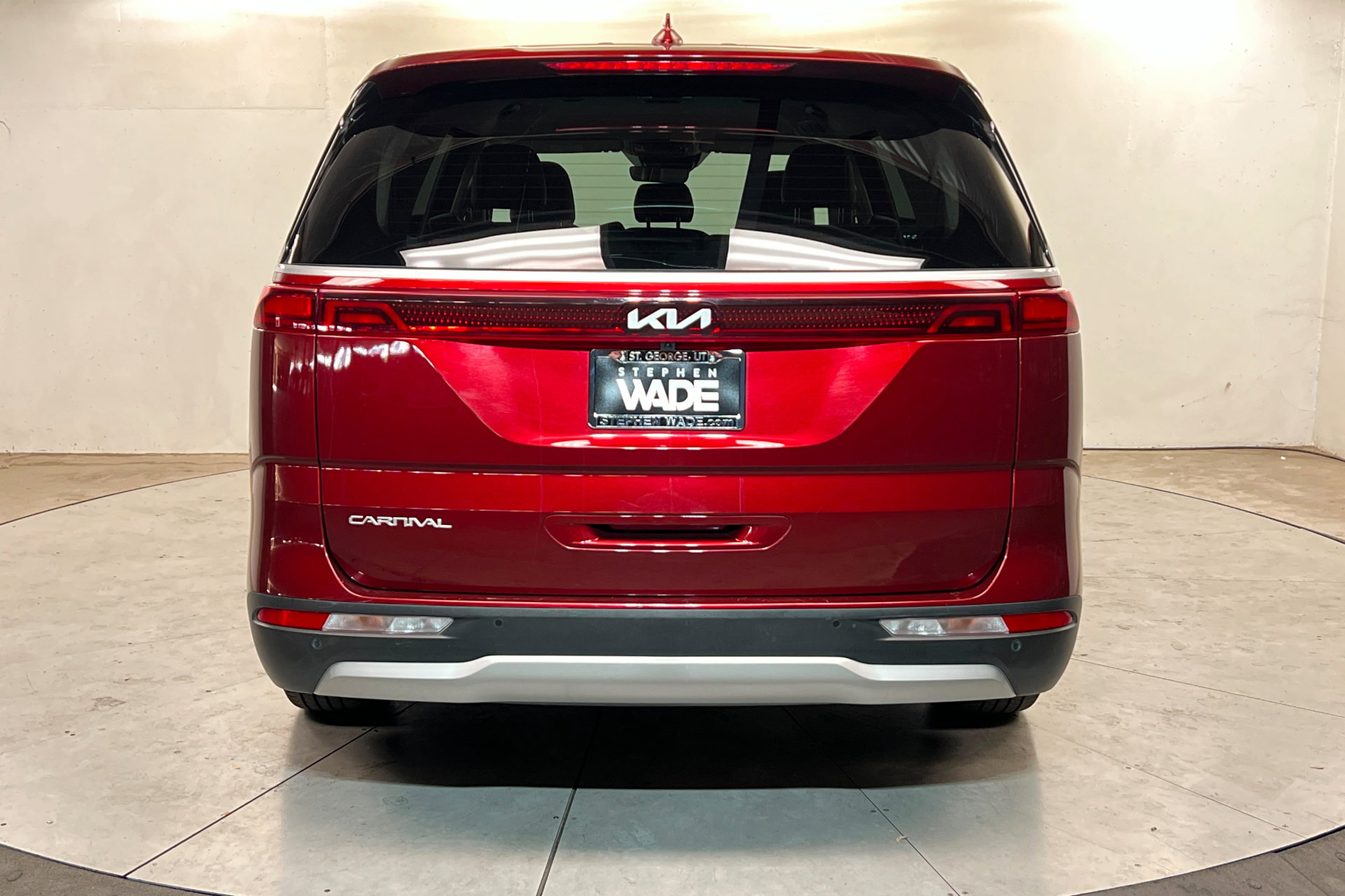 Used 2024 Kia Carnival LX image 5