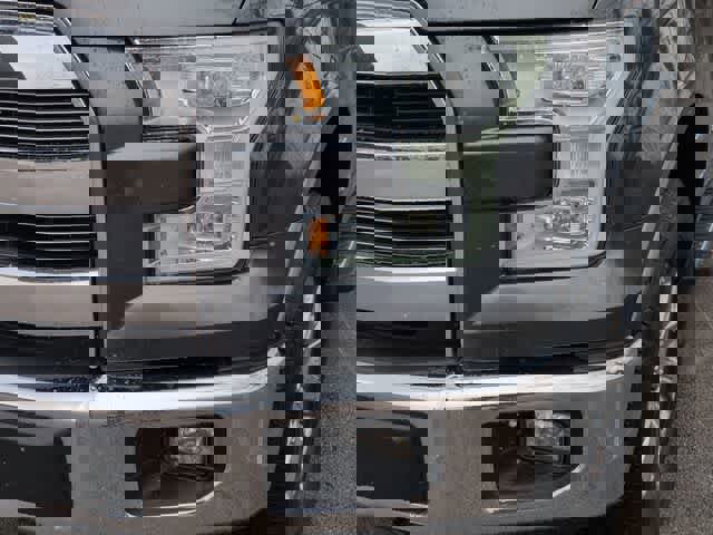 Used 2016 Ford F150 Lariat w/ Equipment Group 502A Luxury image 11