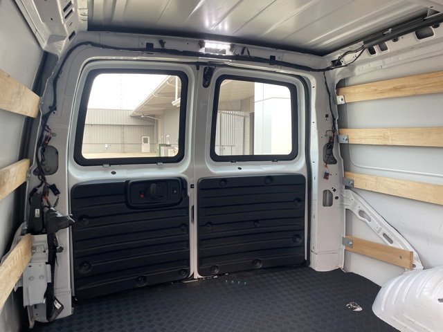 Used 2023 GMC Savana 2500 w/ Driver Convenience Package image 16