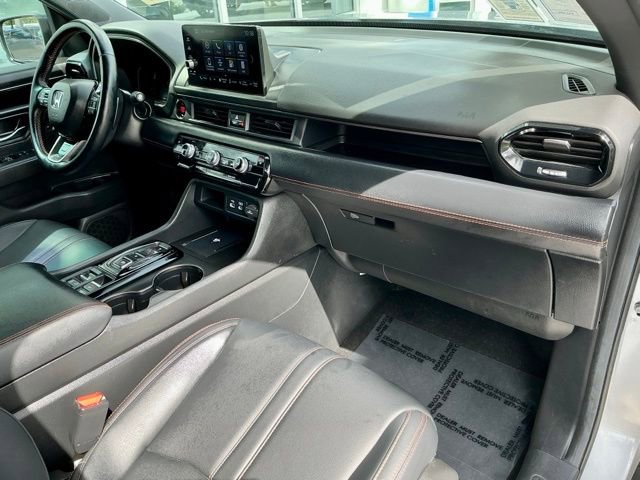 Certified 2024 Honda Pilot TrailSport image 19