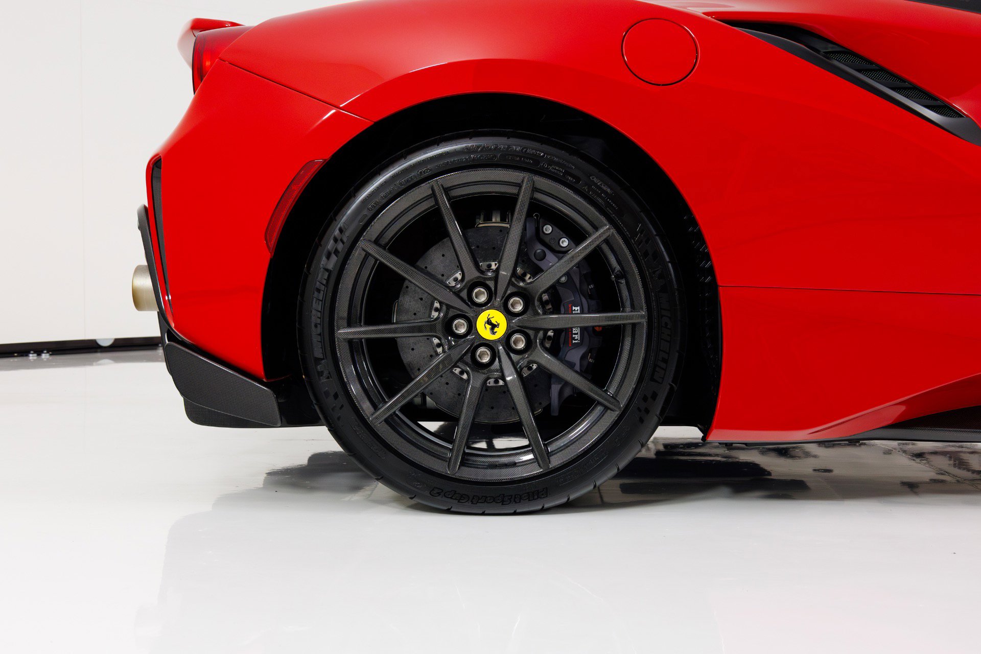 Used 2019 Ferrari 488 Pista image 12