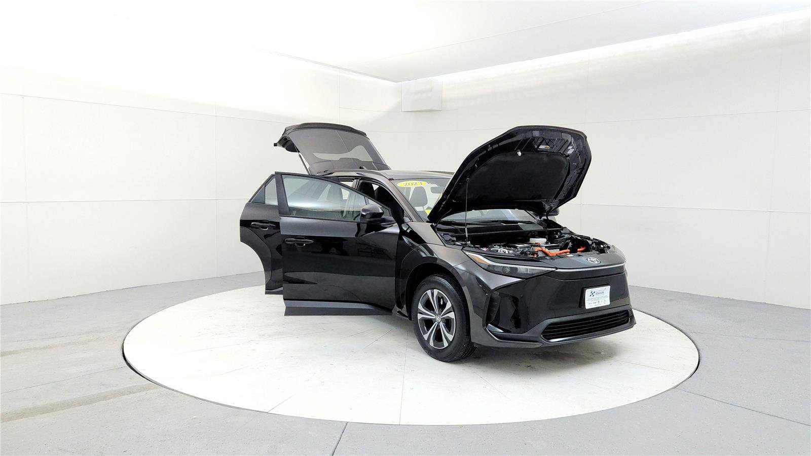 Used 2023 Toyota bZ4X XLE image 9