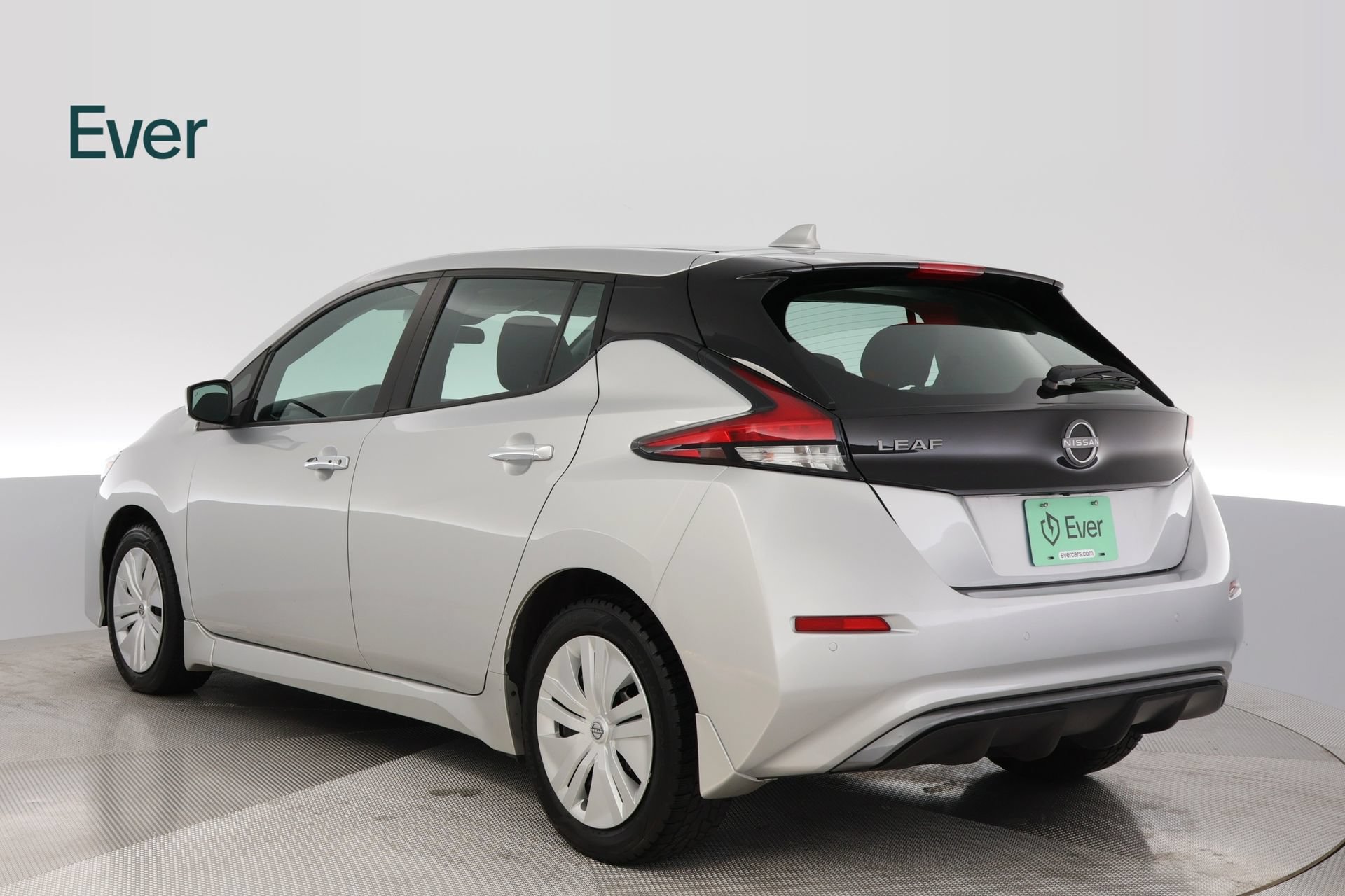 Used 2025 Nissan Leaf S FWD image 17