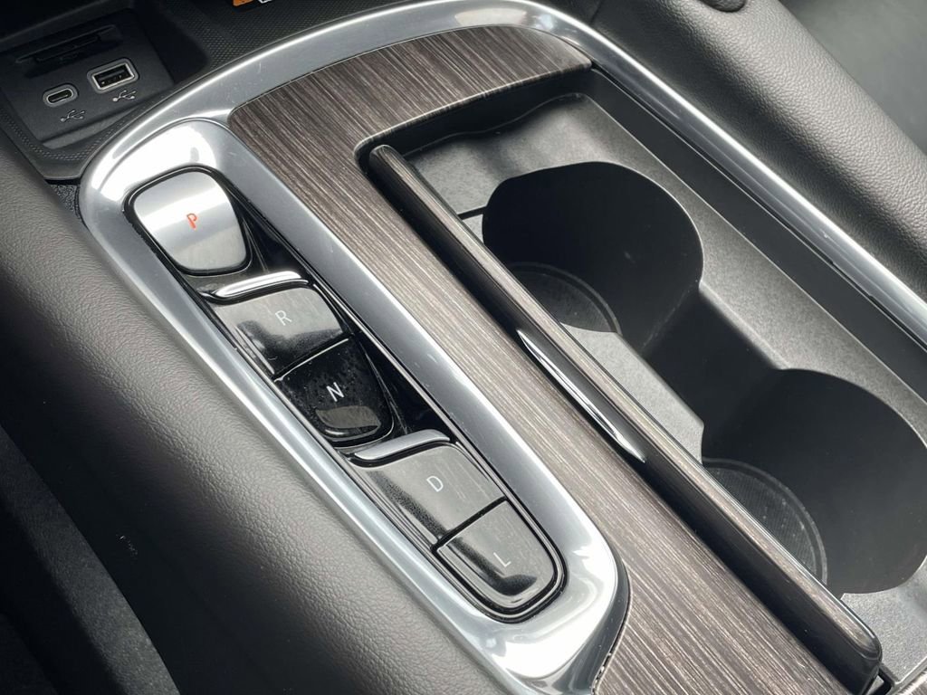 Used 2023 Buick Enclave Avenir w/ Avenir Technology Package image 24