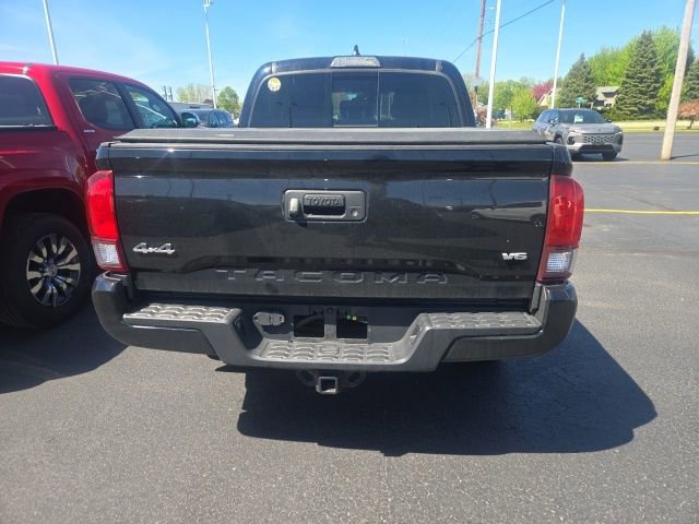 Used 2020 Toyota Tacoma SR5 w/ Technology Package AWD/4WD image 5