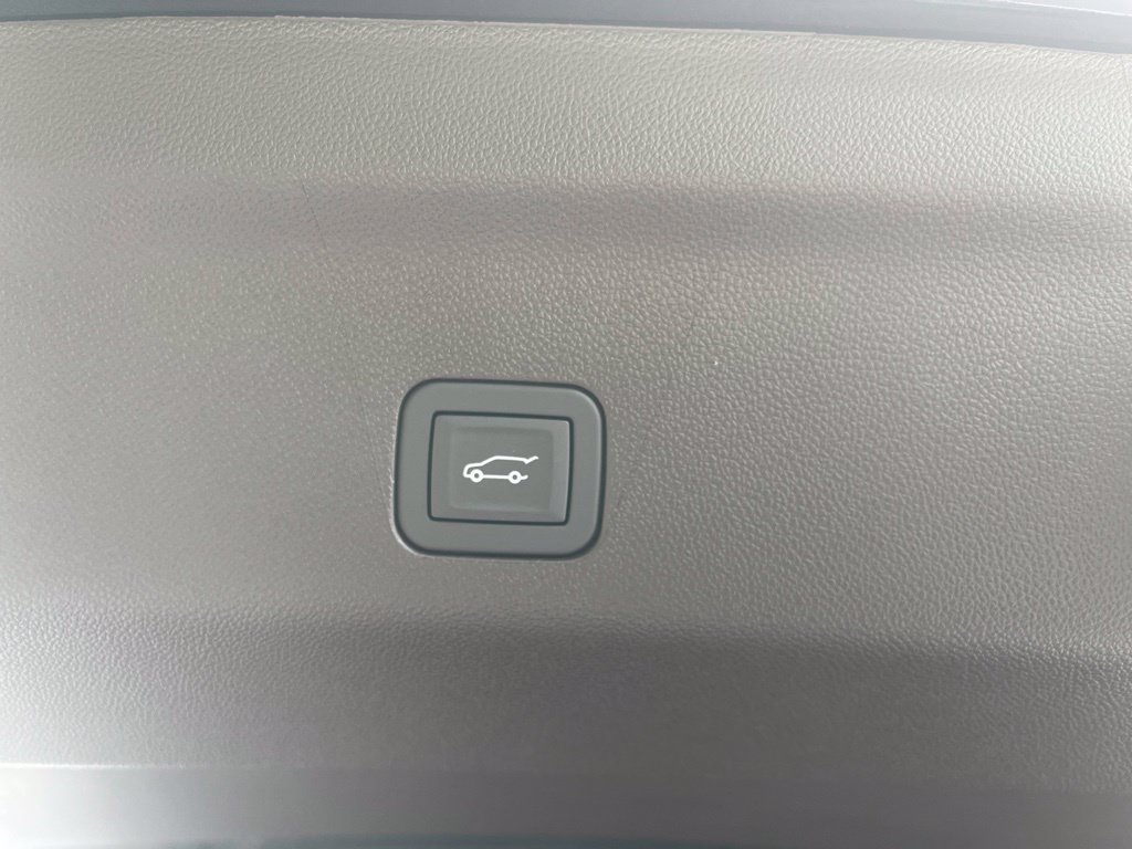 New 2026 GMC Yukon XL Elevation AWD/4WD image 44