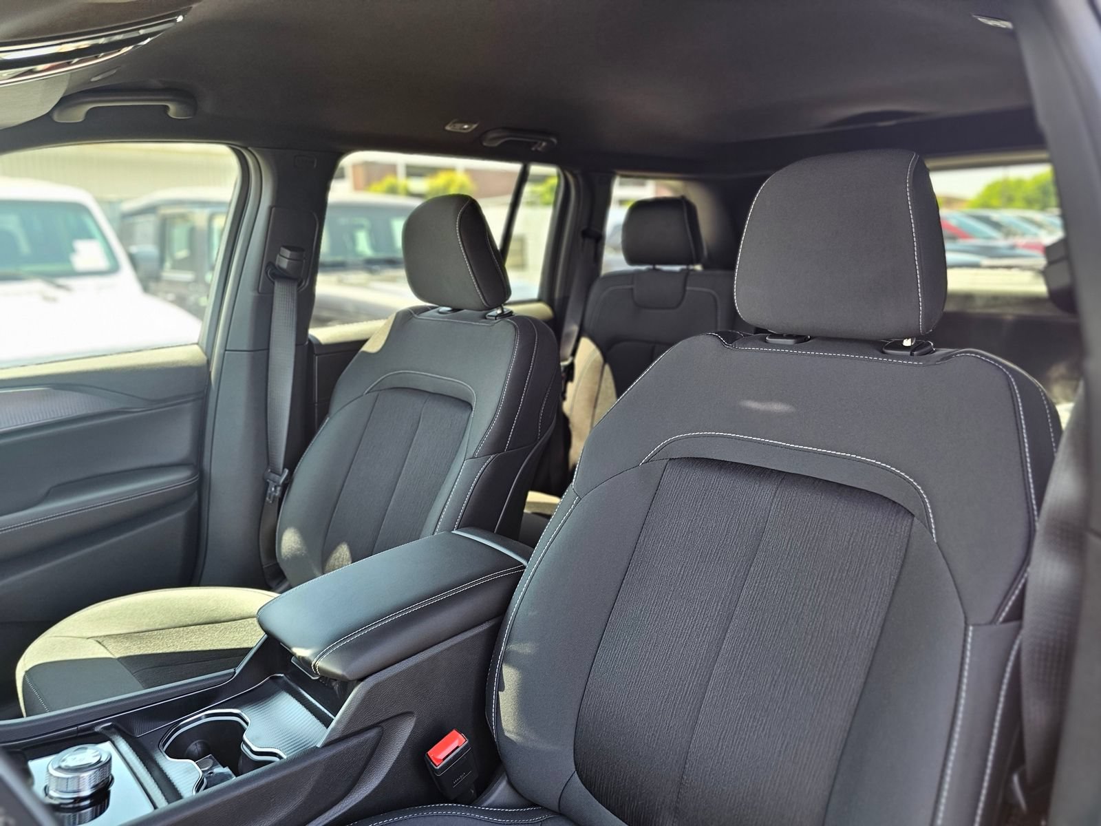 New 2026 Jeep Grand Cherokee Laredo RWD image 22