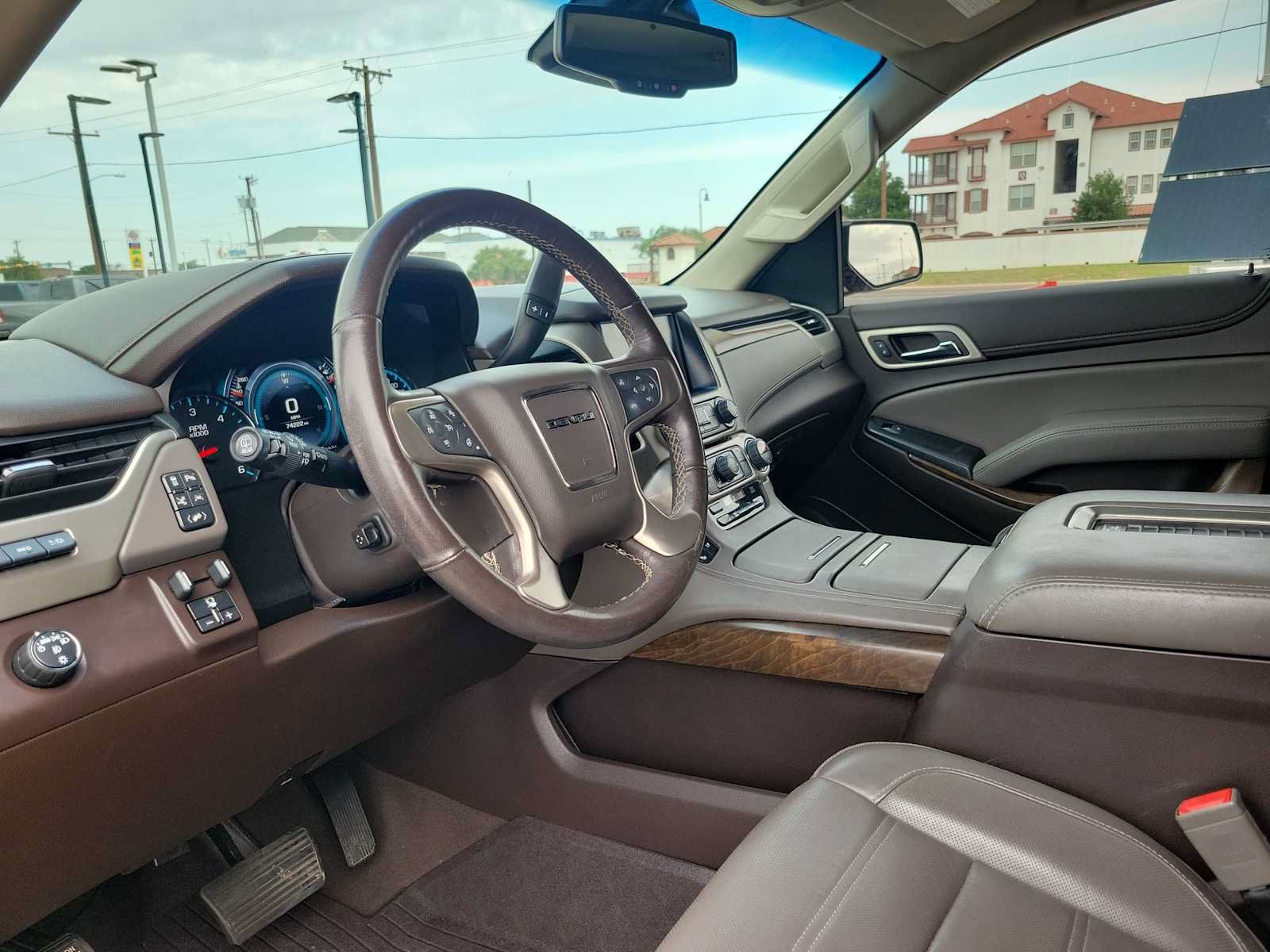 Used 2019 GMC Yukon Denali RWD image 10