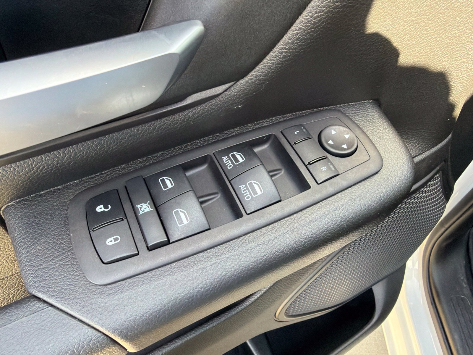 Used 2024 RAM 1500 Tradesman w/ Night Edition AWD/4WD image 15