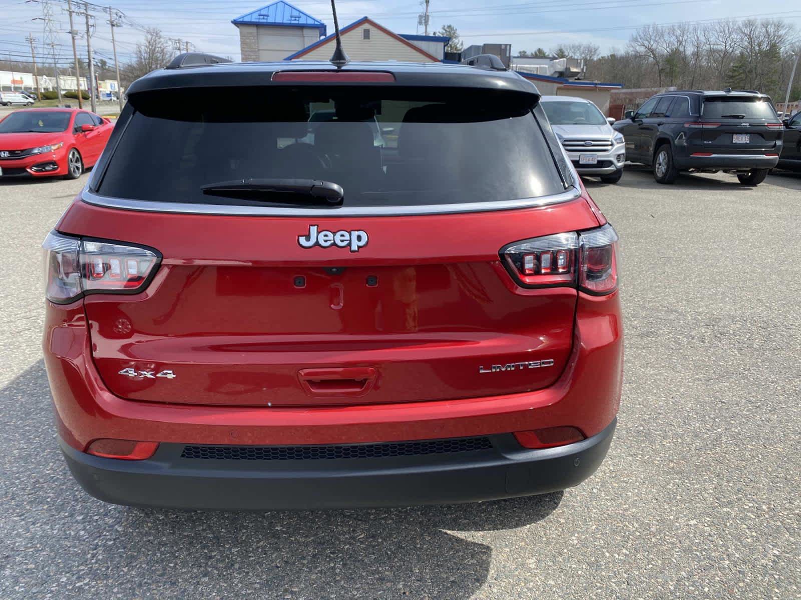 Certified 2025 Jeep Compass Limited image 4
