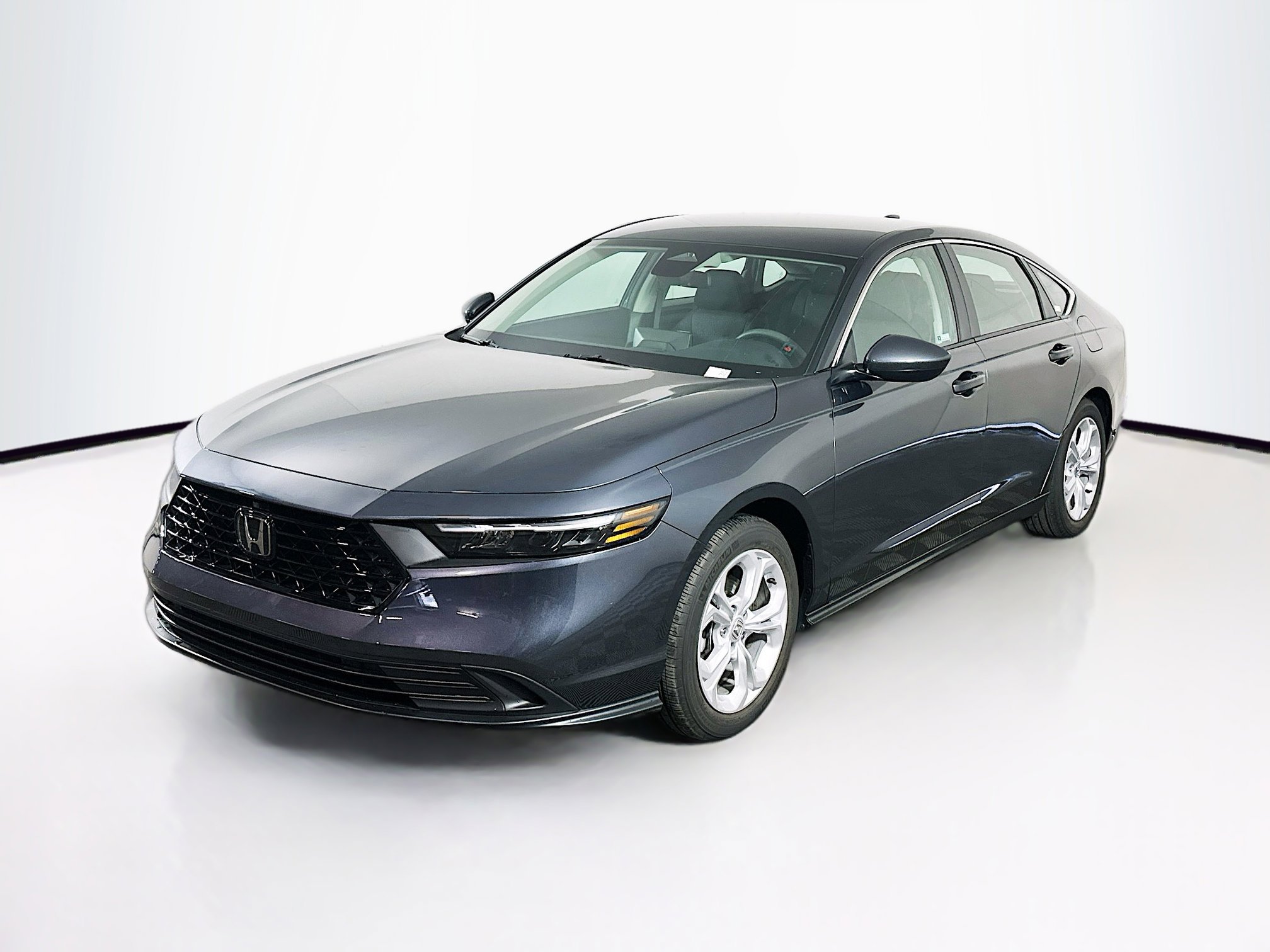 Used 2025 Honda Accord LX image 3