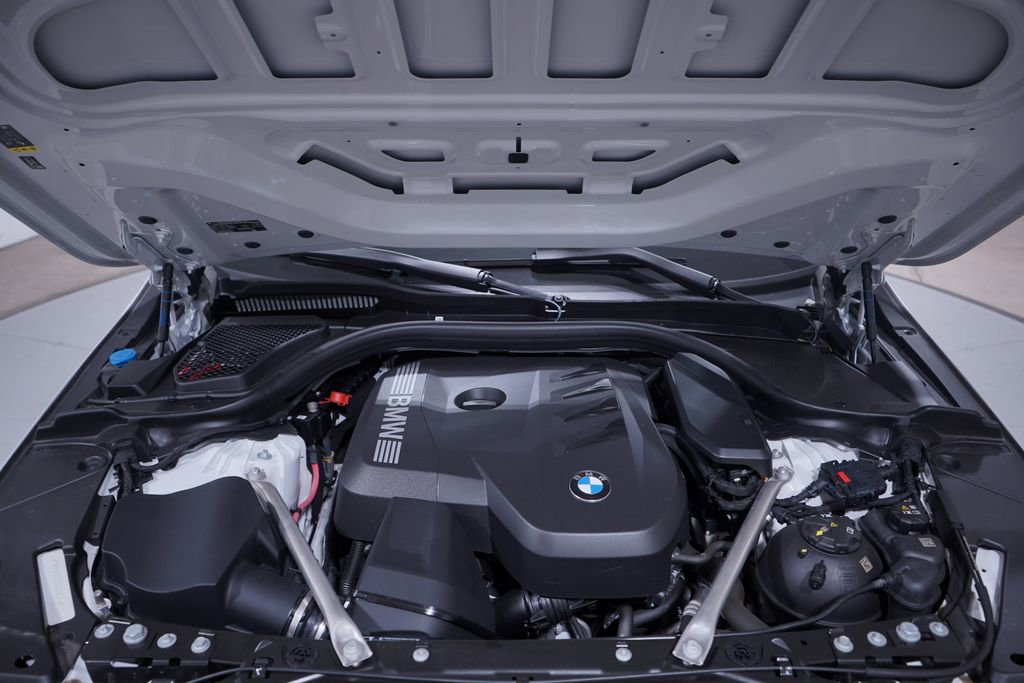 Used 2024 BMW 530i w/ Convenience Package image 19