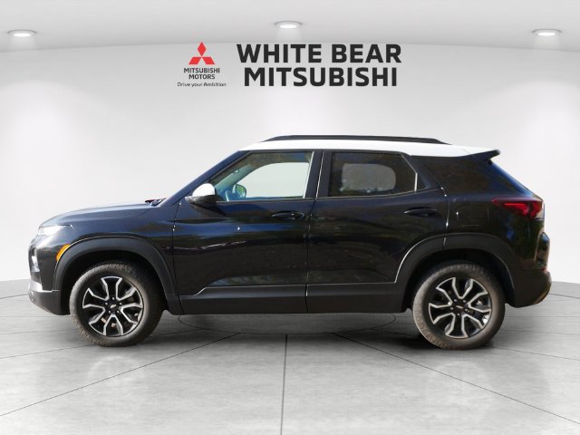Used 2023 Chevrolet TrailBlazer ACTIV w/ Convenience Package AWD/4WD image 3