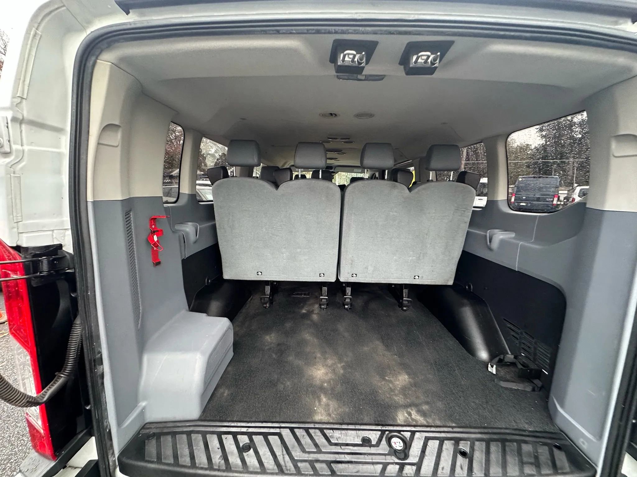 Used 2017 Ford Transit 350 XL image 21