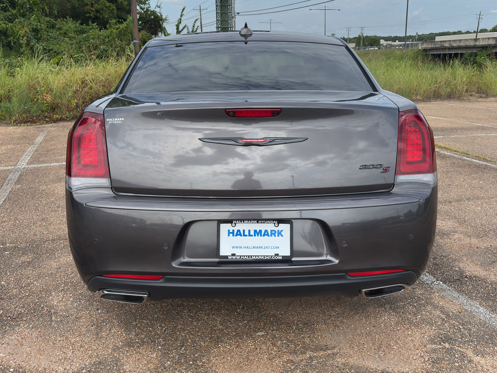 Used 2023 Chrysler 300 S RWD image 28