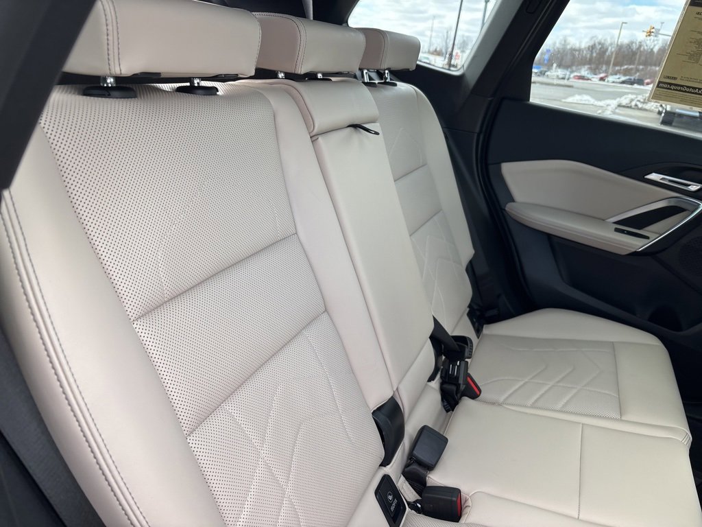 Used 2025 BMW X1 xDrive28i w/ Technology Package image 43