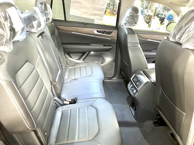 New 2026 Volkswagen Atlas SEL AWD/4WD image 10