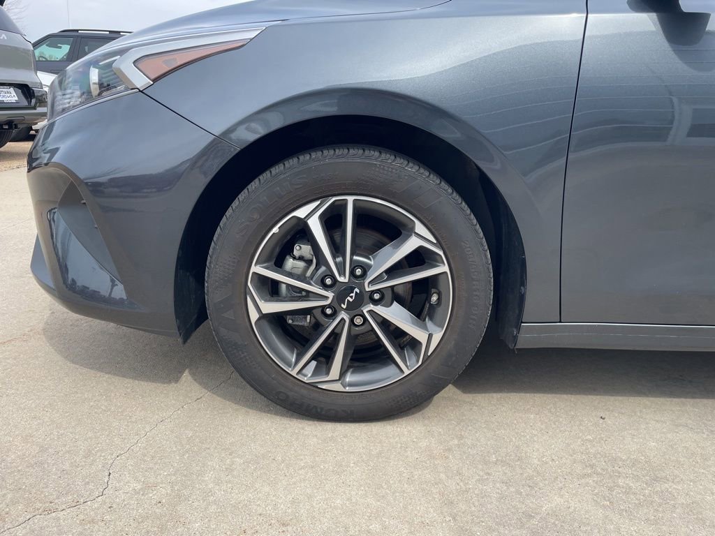 Used 2023 Kia Forte LXS image 15