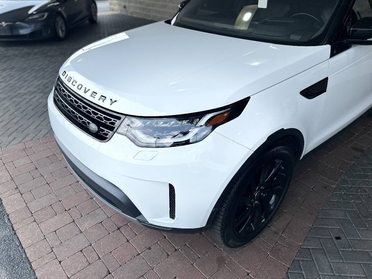 Used 2019 Land Rover Discovery HSE Luxury AWD/4WD image 31