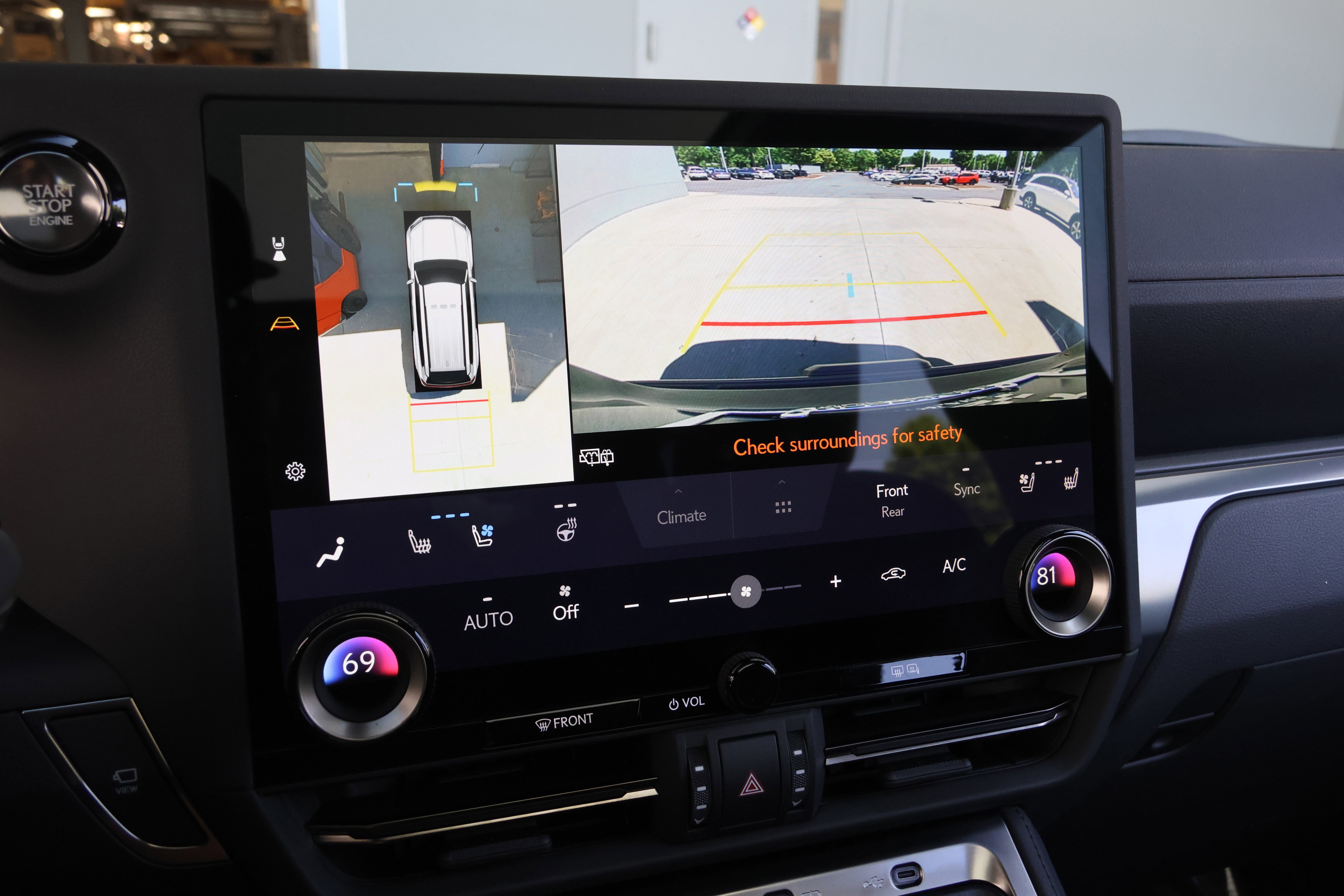 Used 2025 Lexus GX 550 w/ Accessory Package (2T) image 27