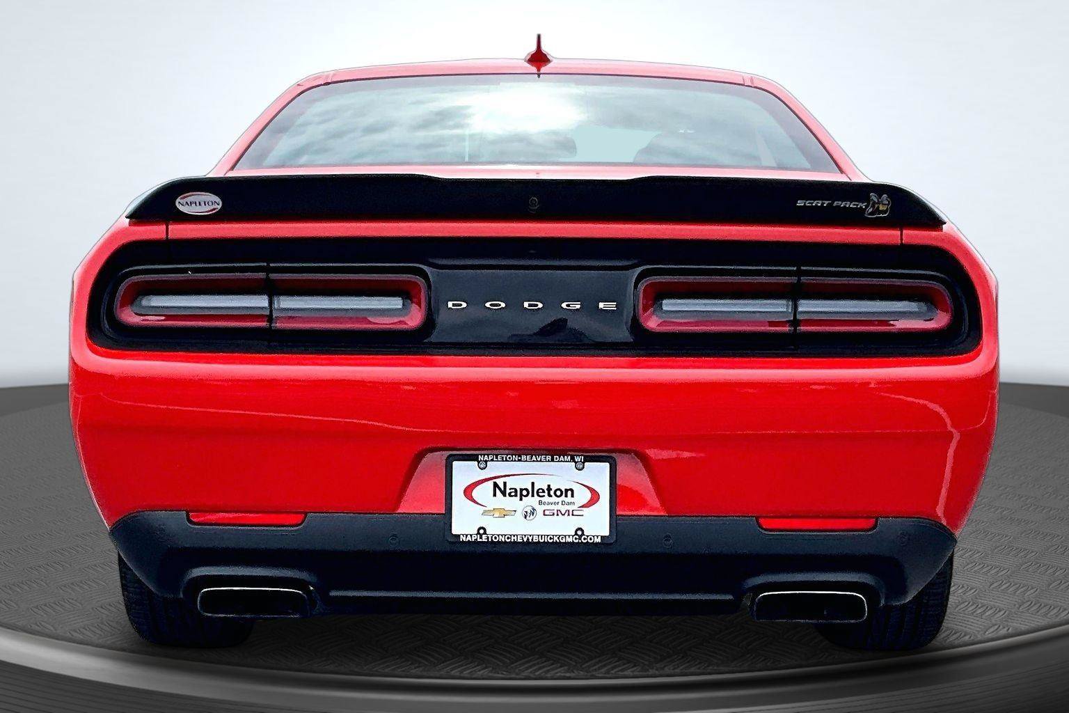 Used 2022 Dodge Challenger R/T Scat Pack w/ Plus Package RWD image 4