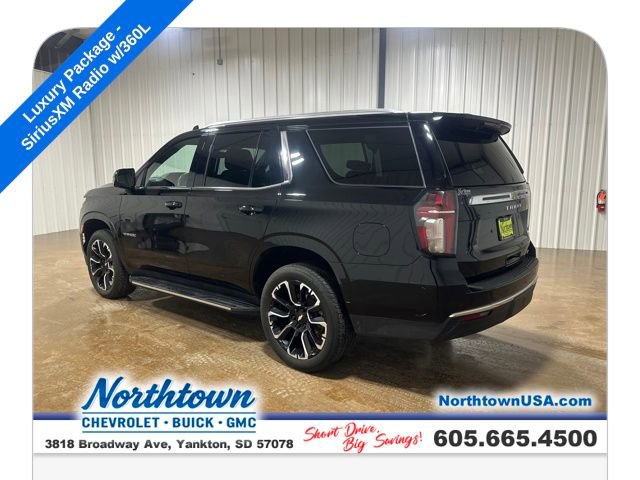 Used 2022 Chevrolet Tahoe LT w/ Luxury Package image 3
