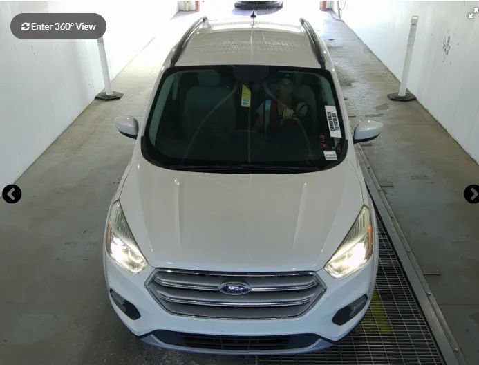 Used 2018 Ford Escape SEL FWD image 4