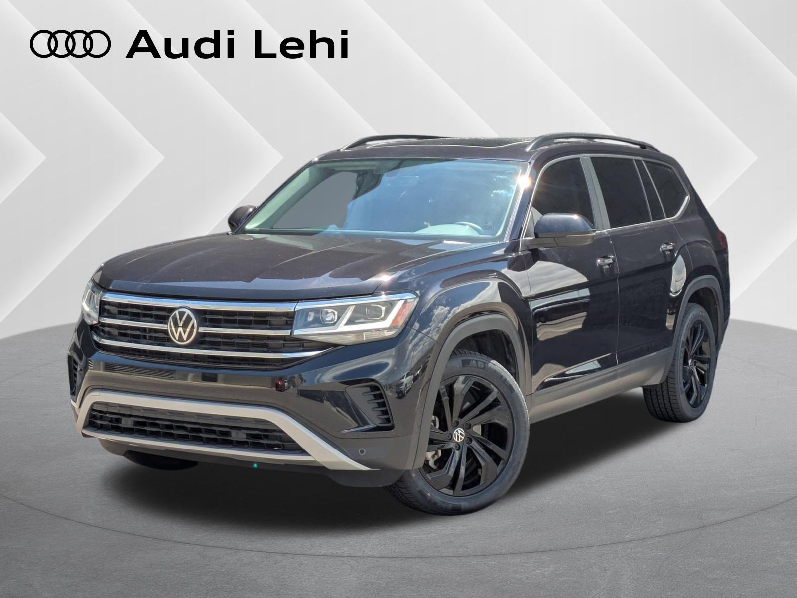 Used 2022 Volkswagen Atlas SE w/ Panoramic Sunroof Package