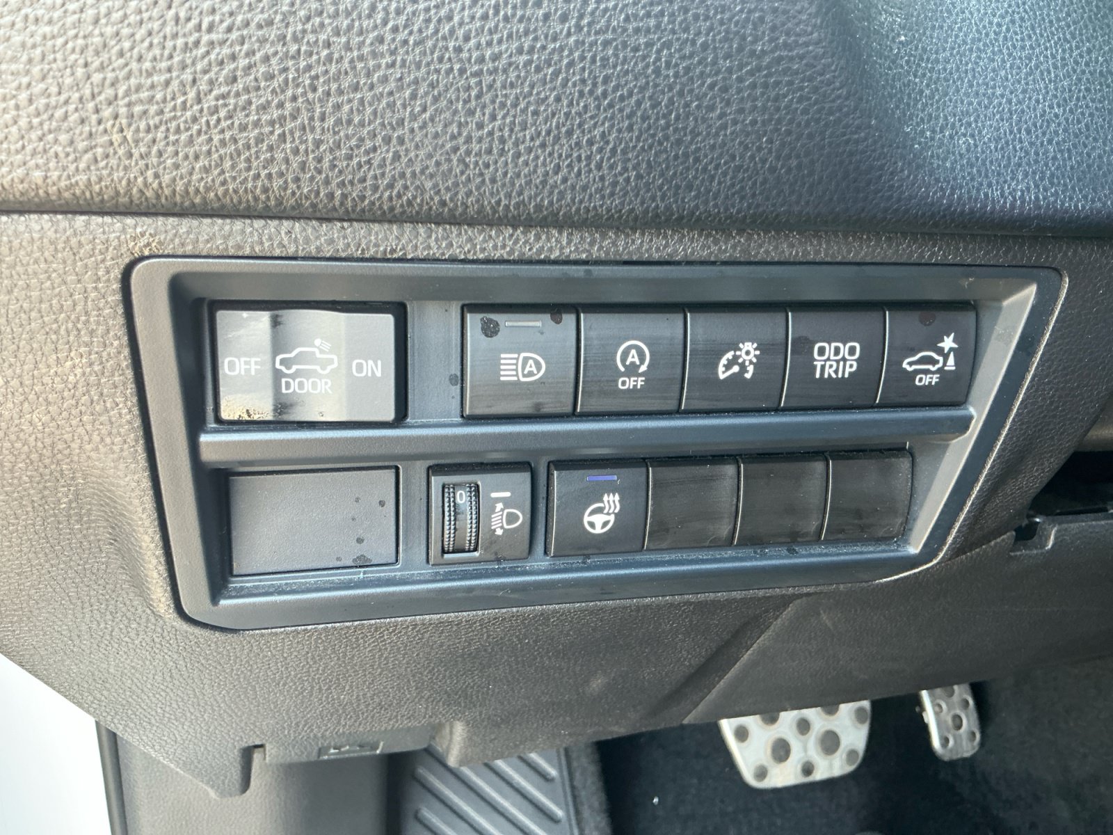 Certified 2025 Toyota Tundra SR5 w/ TRD Off-Road Package AWD/4WD image 29