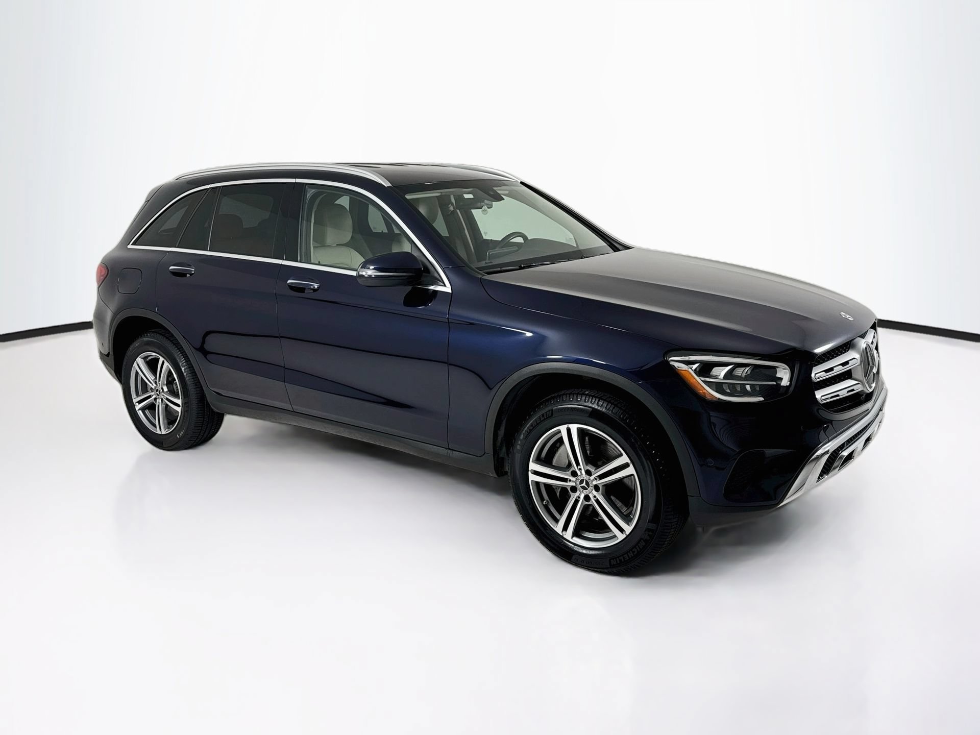 Used 2021 Mercedes-Benz GLC 300 image 1