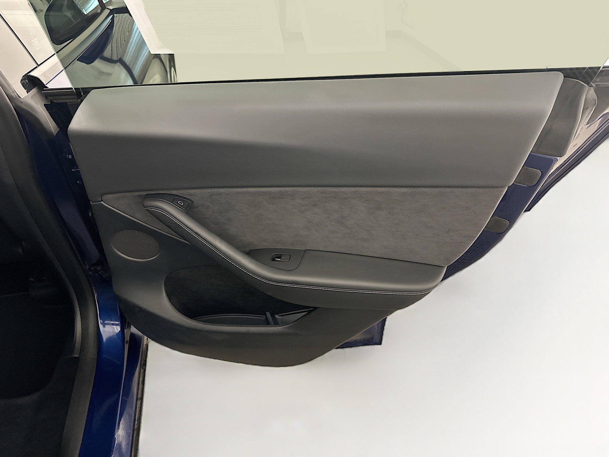 Used 2023 Tesla Model Y Long Range image 30