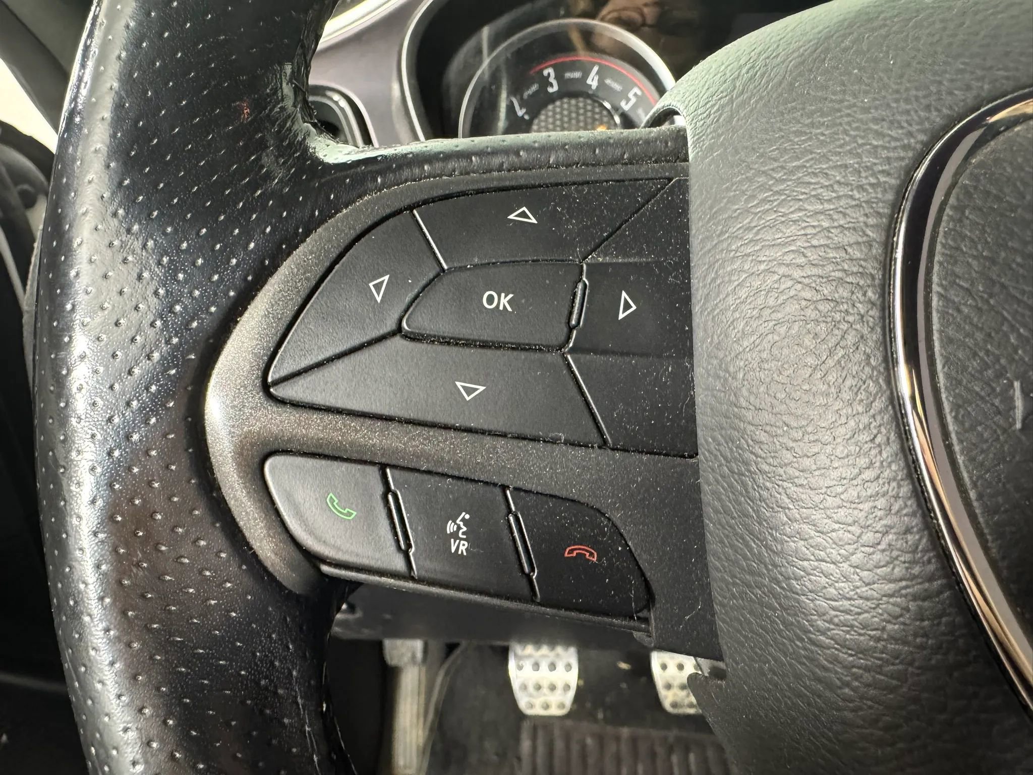 Used 2019 Dodge Challenger R/T image 14