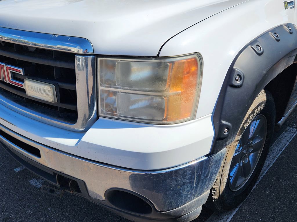 Used 2009 GMC Sierra 1500 4x4 Crew Cab image 9
