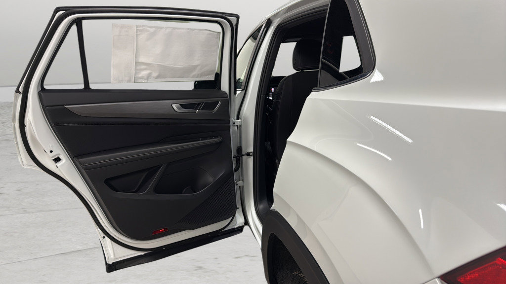 New 2026 Volkswagen Atlas Cross Sport SE AWD/4WD image 25