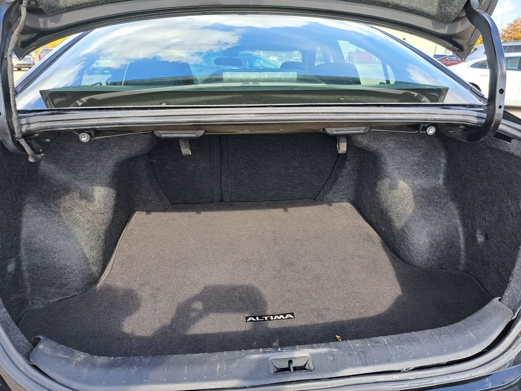 Used 2025 Nissan Altima 2.5 SV w/ SV Special Edition Package image 26