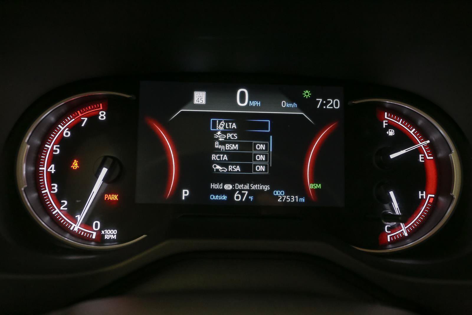 Used 2025 Toyota RAV4 XLE AWD/4WD image 36