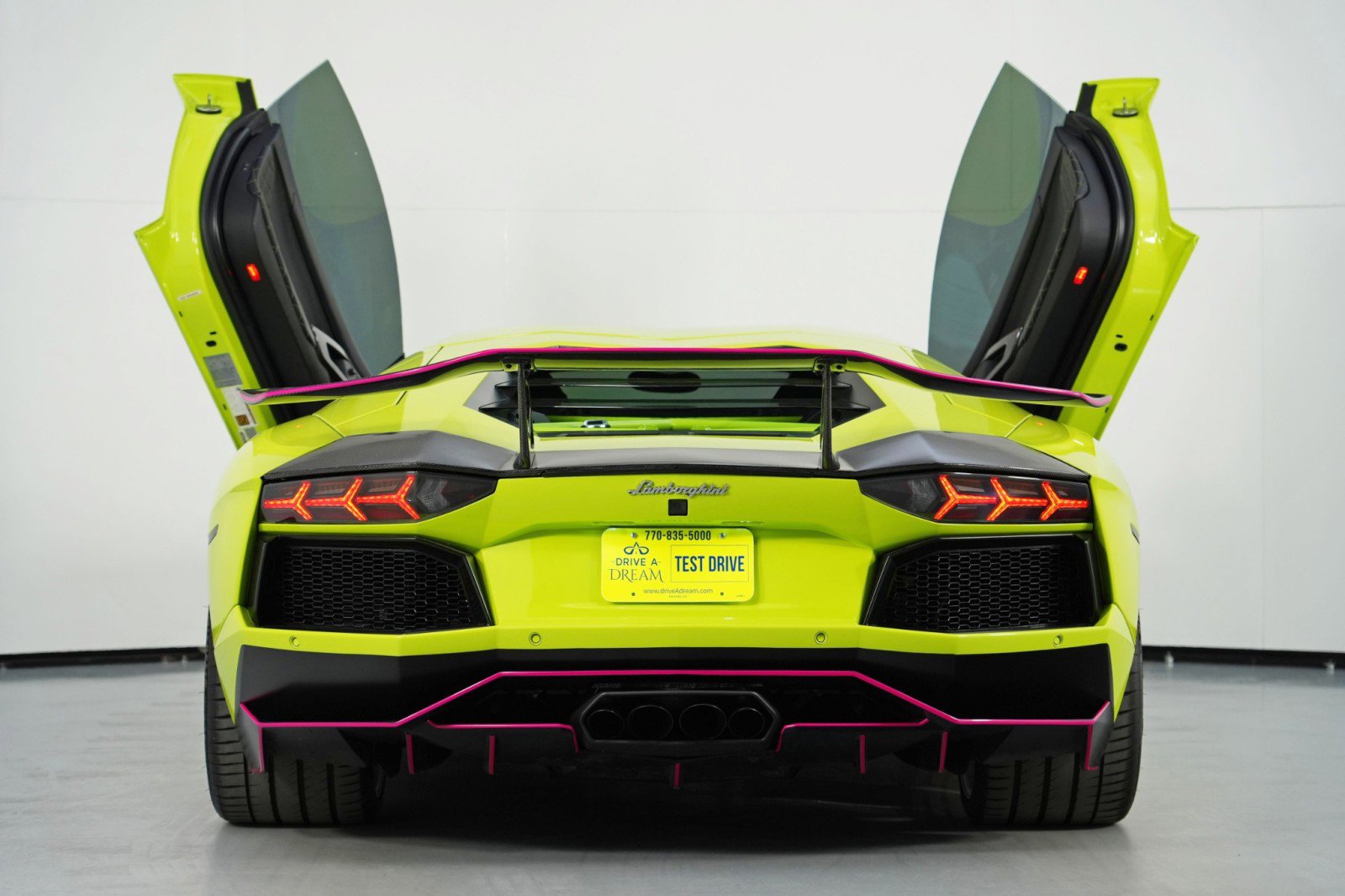 Used 2015 Lamborghini Aventador LP 700-4 image 22