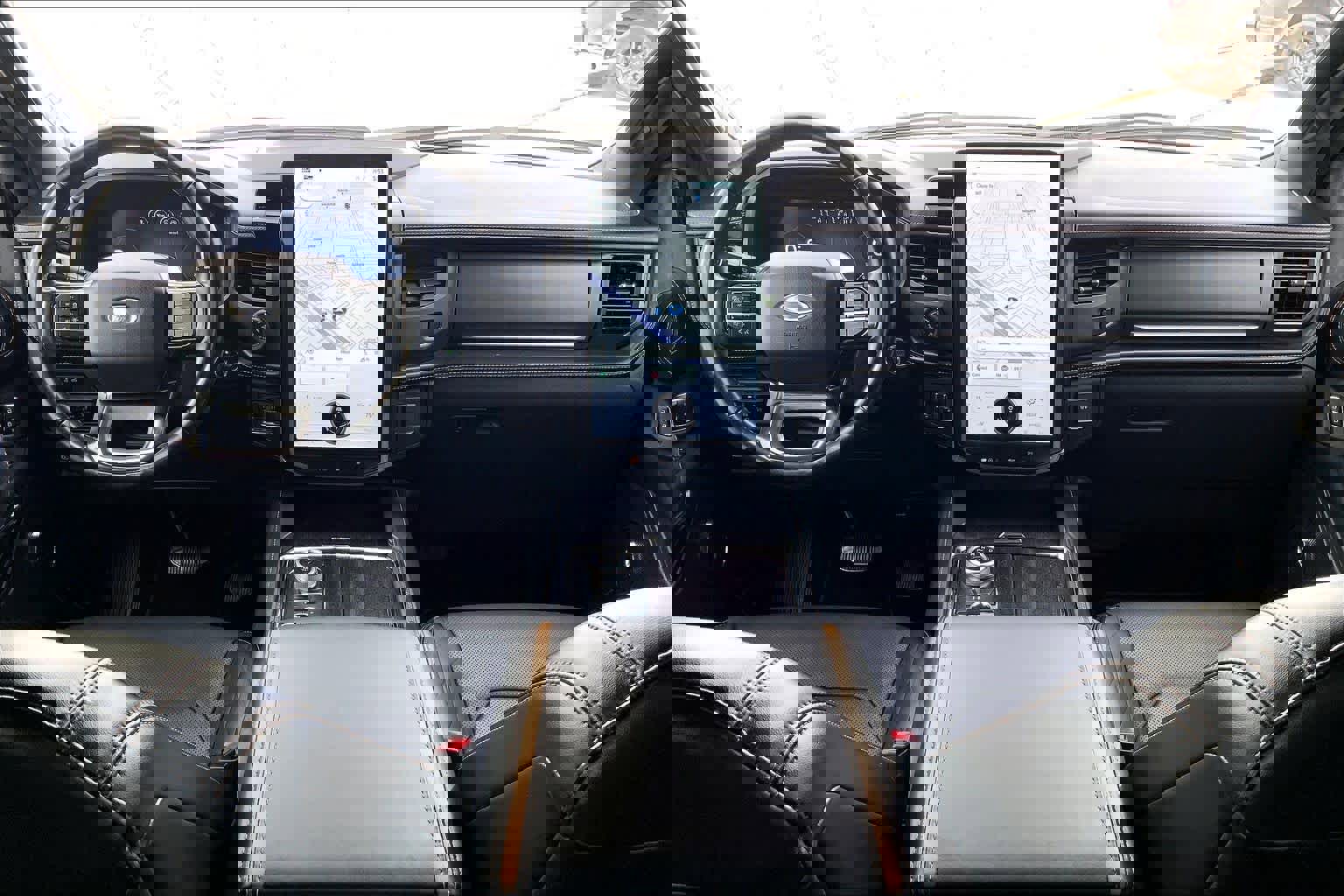 Used 2023 Ford Expedition Platinum AWD/4WD image 16