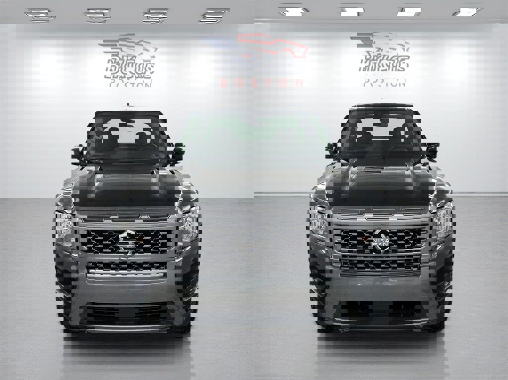 Used 2025 Nissan Frontier SV image 2