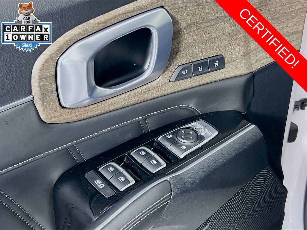 Certified 2023 Kia Sorento SX Prestige image 19