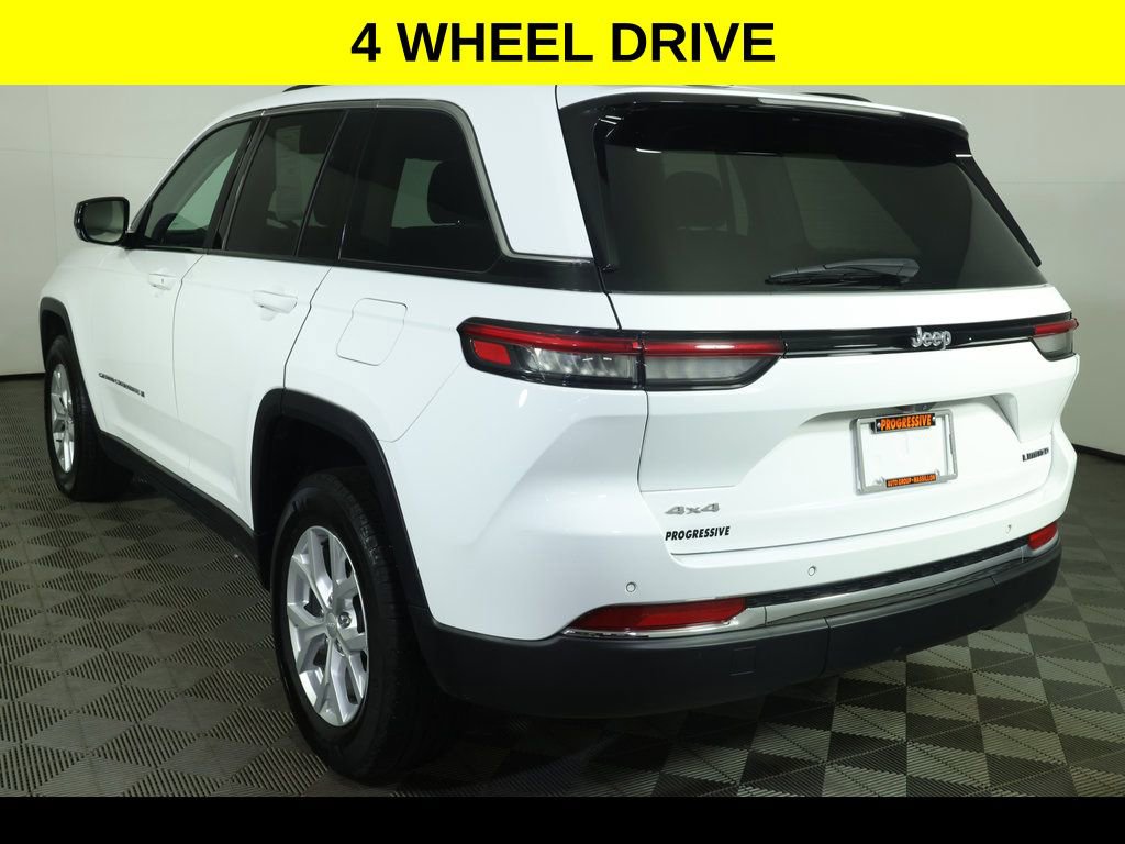 Used 2024 Jeep Grand Cherokee Limited image 4