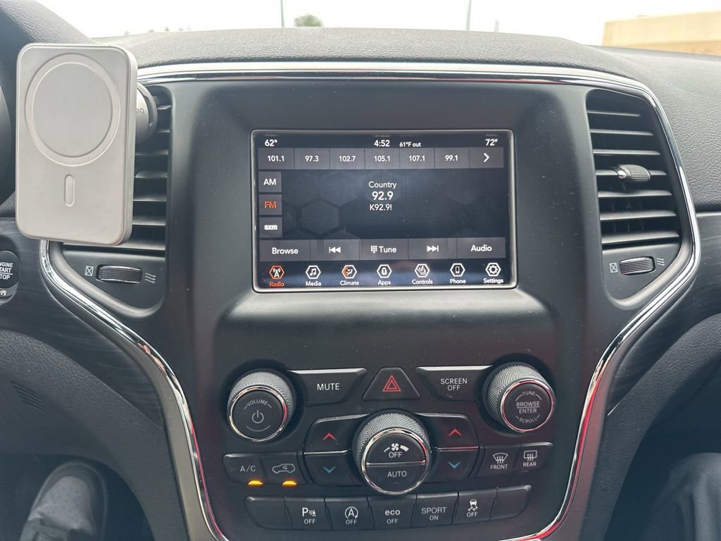 Used 2020 Jeep Grand Cherokee Laredo w/ Security & Convenience Group image 7